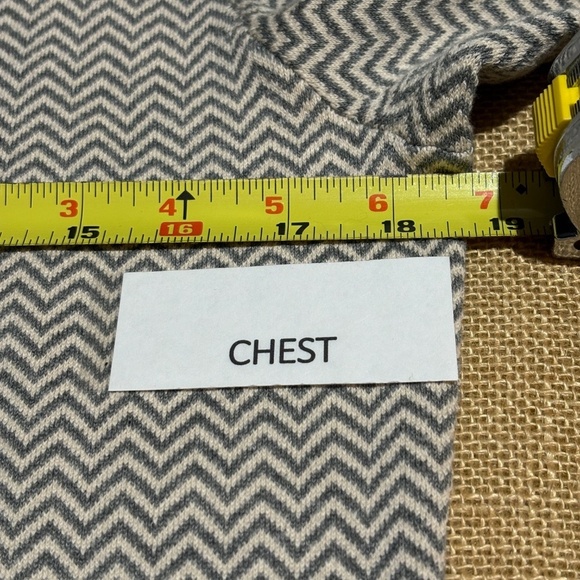 J. Crew Women’s Cropped Preppy Cardigan Sweater Sz L Button front Office Classic - Picture 7 of 8